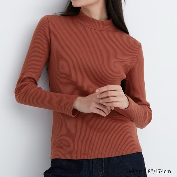 Uniqlo XXS orange mockneck ribbed tee - Picture 2 of 2